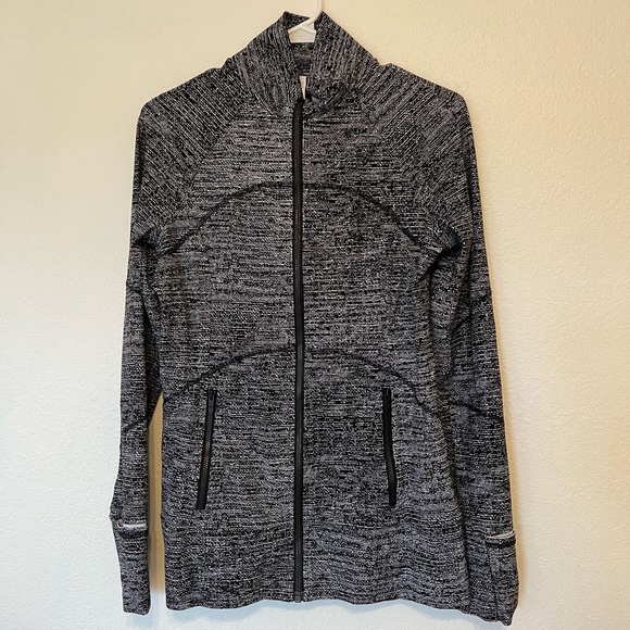 Lululemon jacket - Picture 2 of 5